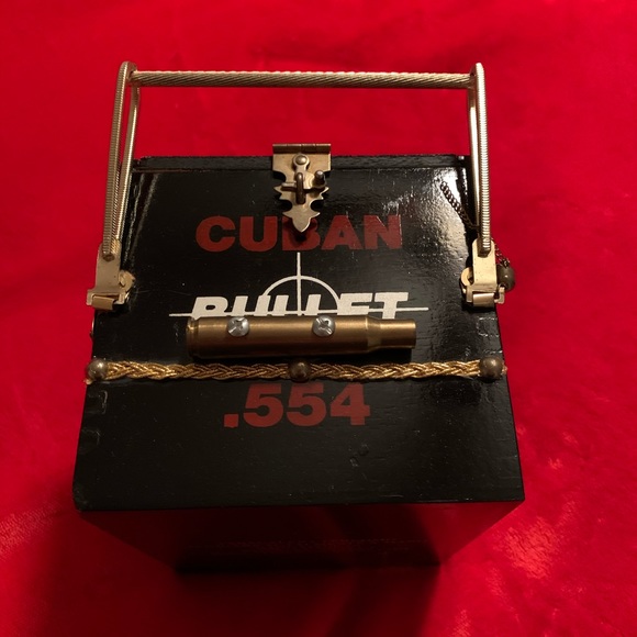 Cuban bullet black cigar box purse w/ gold tassel - Picture 6 of 6